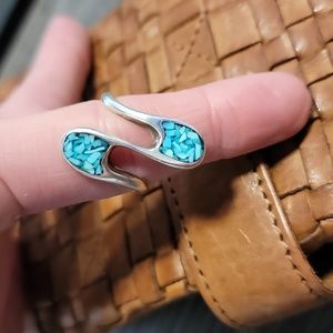 Vintage Southwestern Sterling Silver Crushed Turquoise Inlay Ring